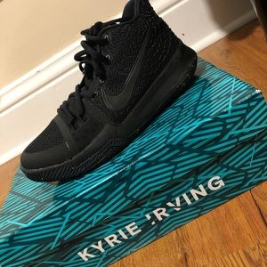 kyrie 3’s , wore once